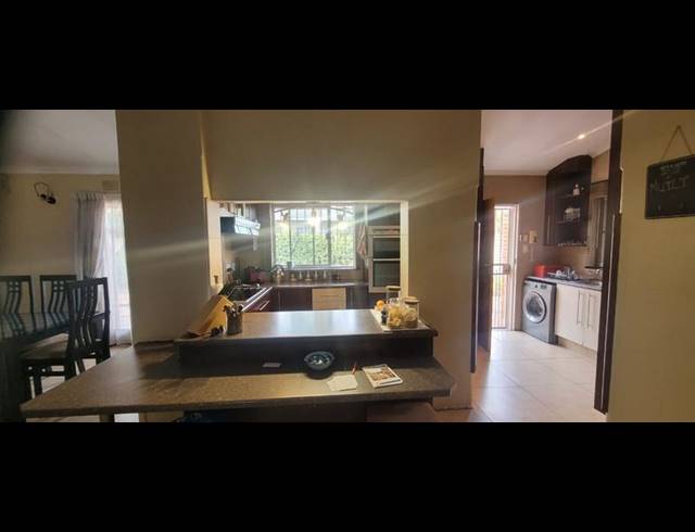 5 BEDROOM HOUSE FOR SALE IN BRACKENDOWNS